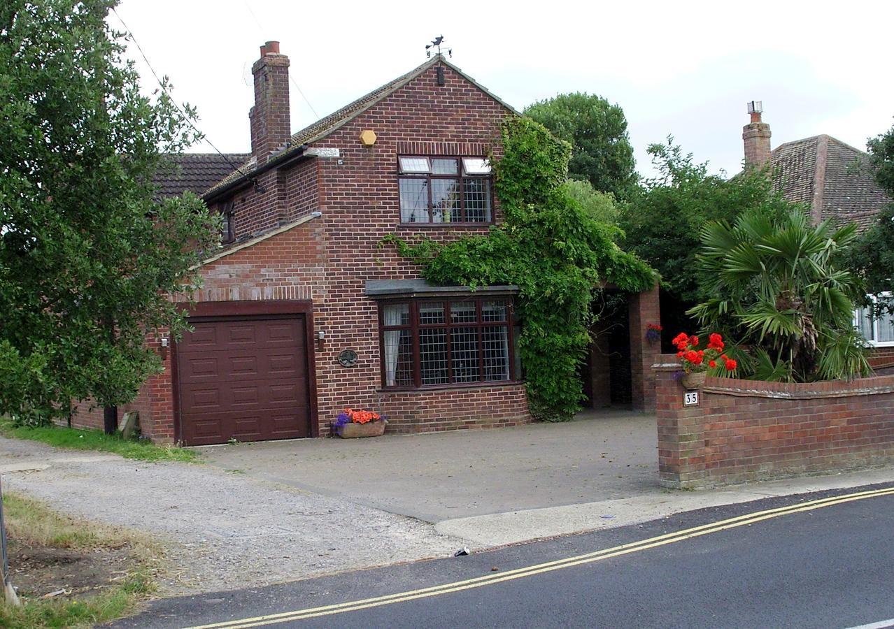 Barnfield B&B Saint Osyth Exterior photo
